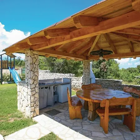 Casa de Férias Holiday Kavran Bb Ii